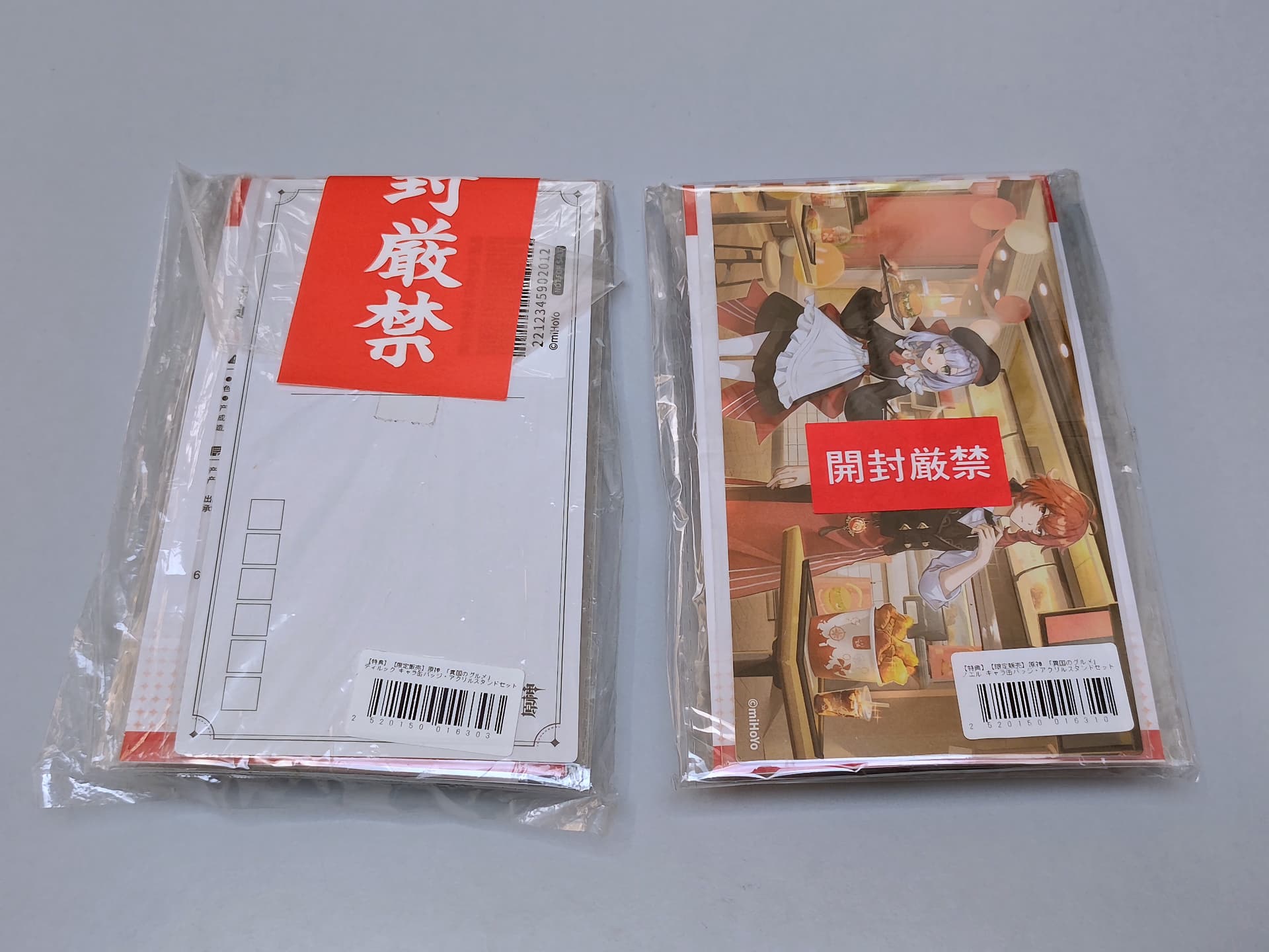 Genshin Impact x KFC Collaboration Acrylic Stand & Badge Set - Diluc & Noelle — image 2